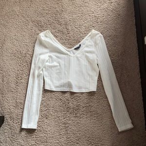 long sleeve v neck tee